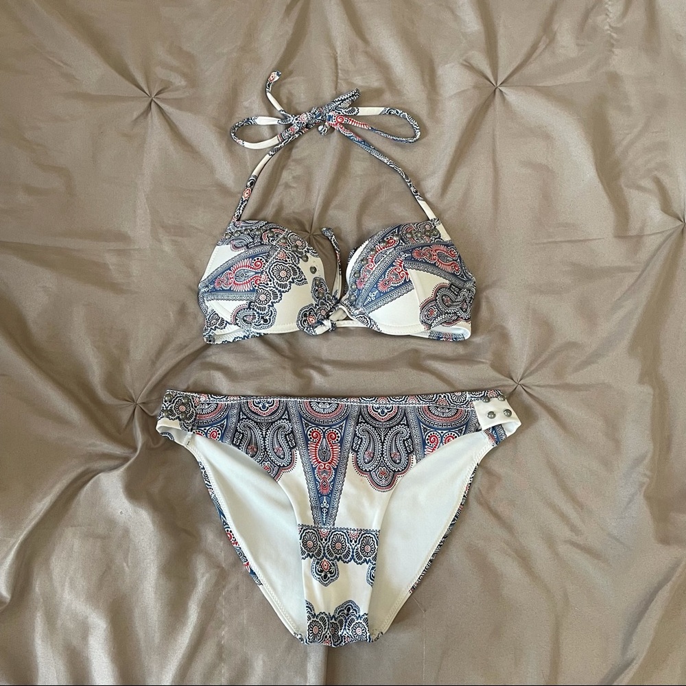 Bikini bathing suit